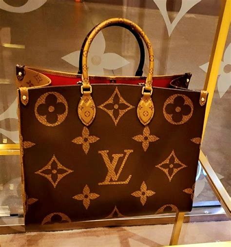 louis vuitton huntington|louis vuitton white plains.